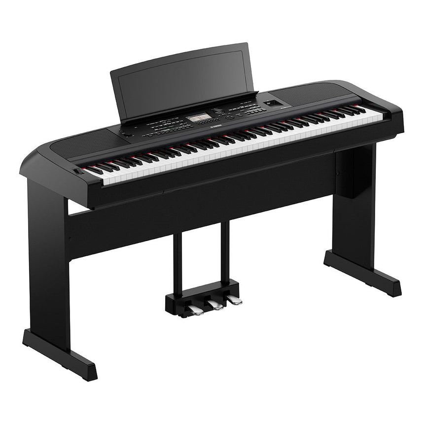 Yamaha DGX-670 Schwarz Bundle mit Ständer, Pedalen und Kopfhörer